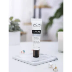 Crème contour des yeux ACM Duolys 15 ml en ambiance