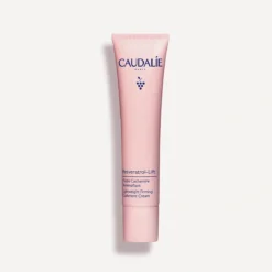 Tube de Fluide Cachemire Redensifiant Caudalie Resveratrol-Lift, soin léger pour raffermir la peau.