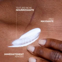 Texture riche et nourrissante du Cicaplast Baume B5+ SPF50 avec effet apaisant immédiat.