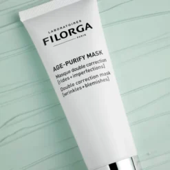 Tube de Filorga Age-Purify Mask sur fond vert.