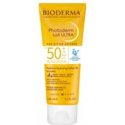 Tube de Bioderma Photoderm Lait Ultra SPF 50+100 ml, lait hydratant très haute protection pour peaux sensibles, multi-résistant et non parfumé.