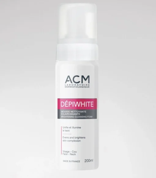 Flacon de mousse nettoyante éclaircissante Dépiwhite 200 ml.