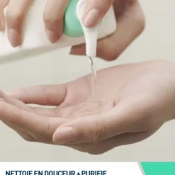 Nettoyage en douceur du visage avec le gel moussant CeraVe